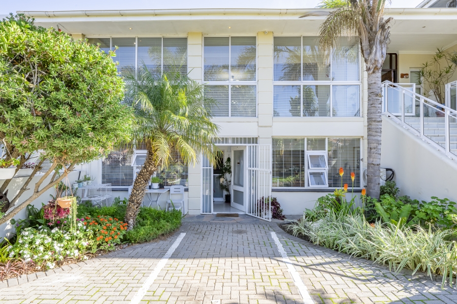 8 Bedroom Property for Sale in Brackenfell South Western Cape